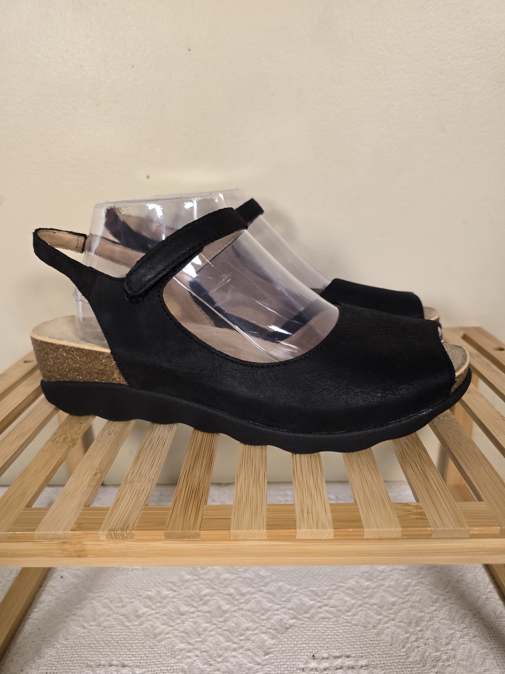 Dansko Black Suede Comfort Wedge Sandals Size 10 EU 40 NWOT - Picture 16 of 16